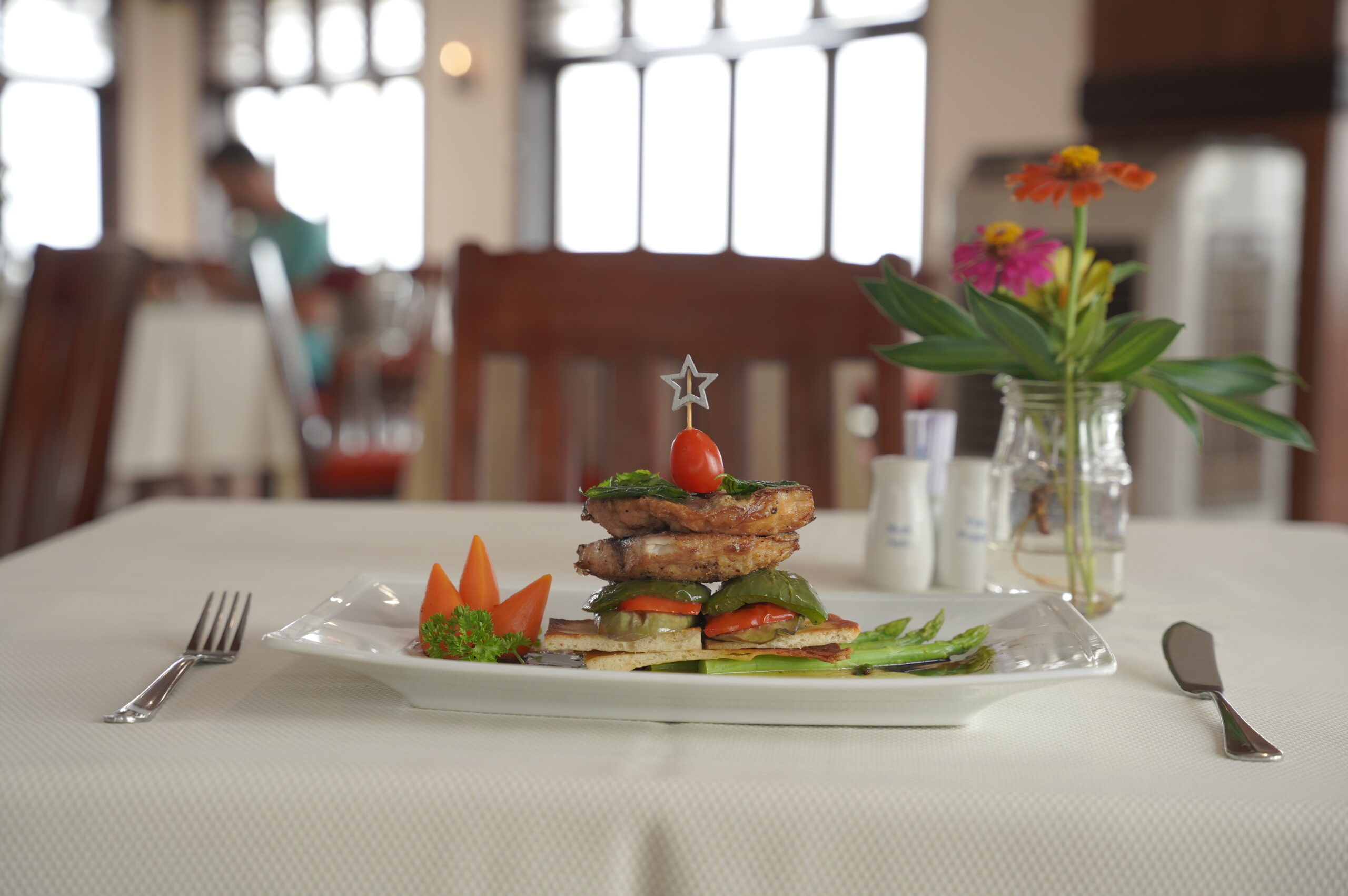 NHÀ HÀNG BEACHFRONT